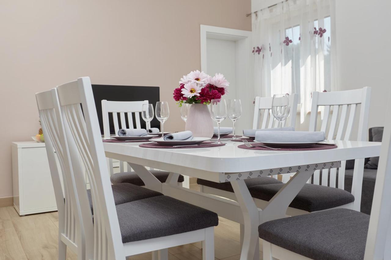 Apartments Nika Turanj Chambre photo