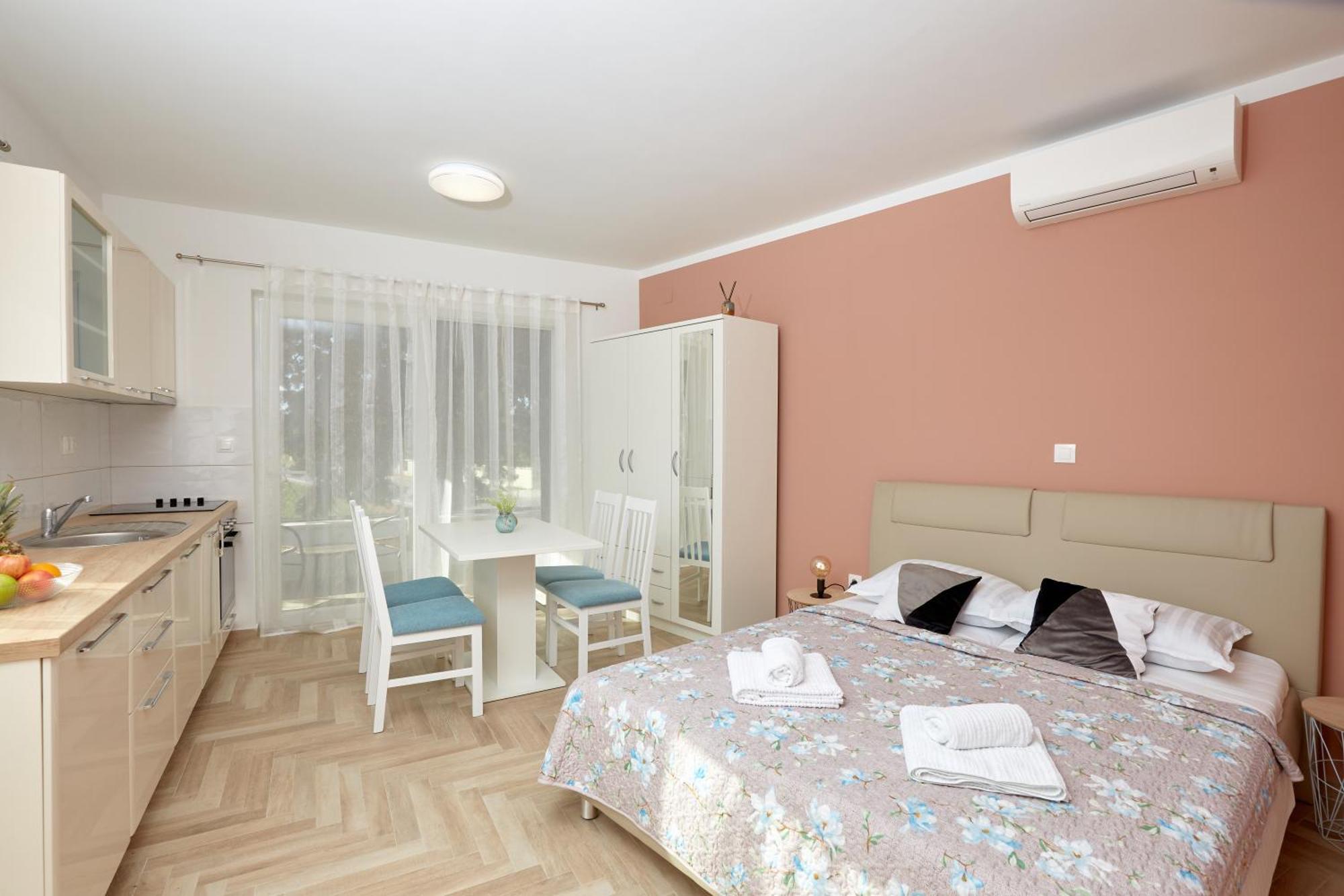 Apartments Nika Turanj Chambre photo