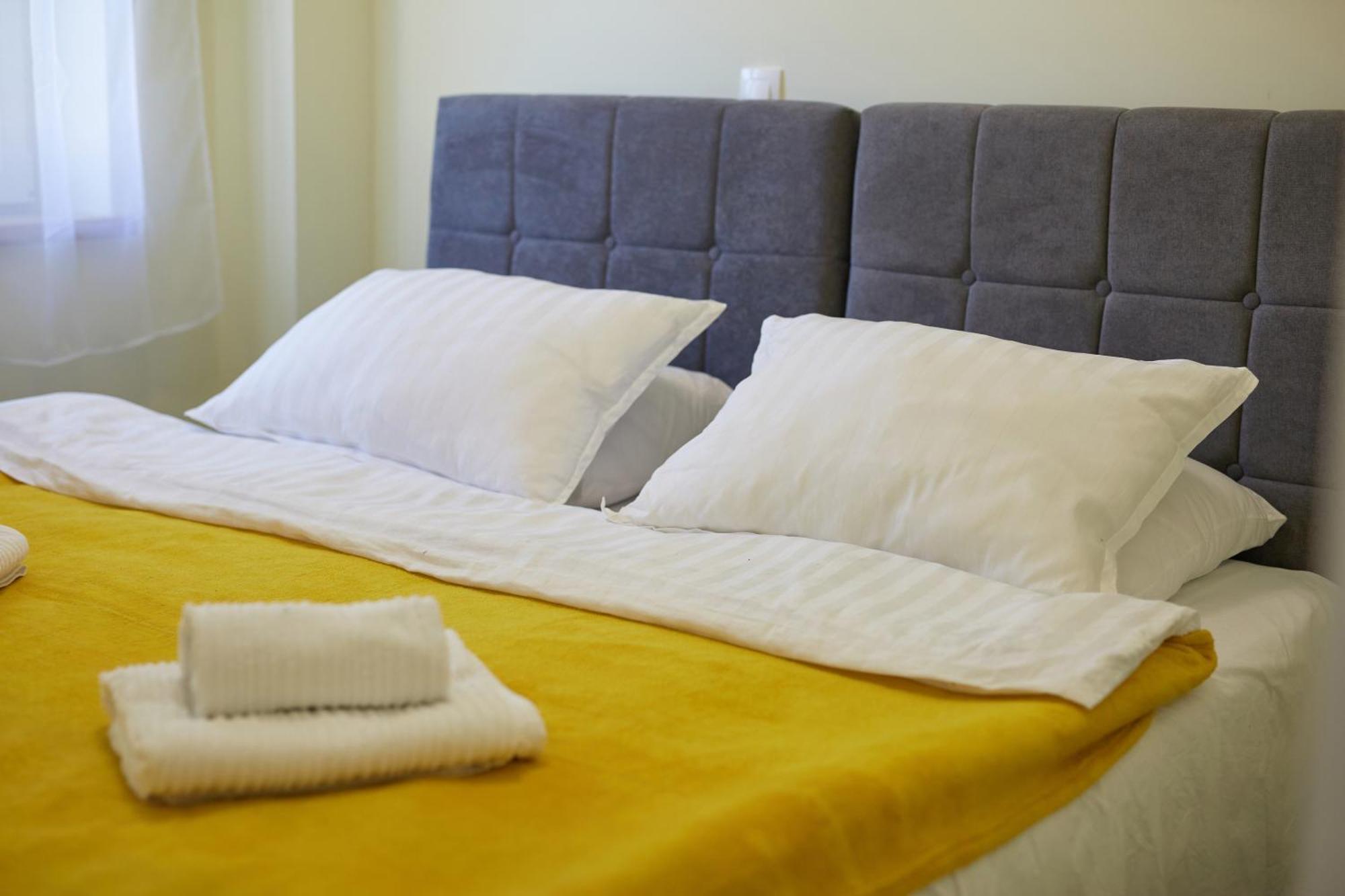 Apartments Nika Turanj Chambre photo