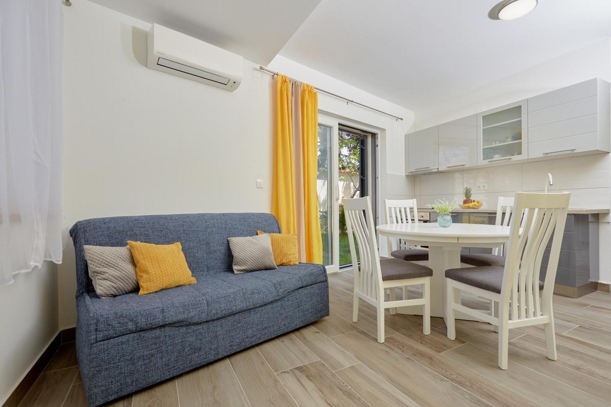 Apartments Nika Turanj Chambre photo